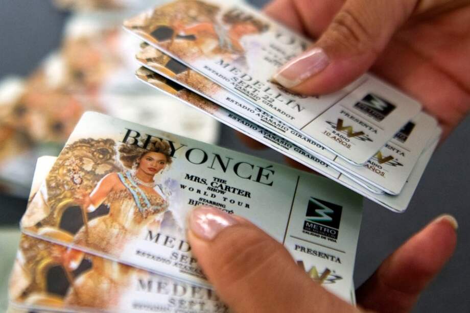 Detalle de una tarjeta del metro de Medellín con la fotografía de la cantante estadounidense Beyoncé. El metro de Medellín emitió una edición especial con 7000 tarjetas Cívica por el concierto de la cantante, que será el próximo 22 de septiembre.