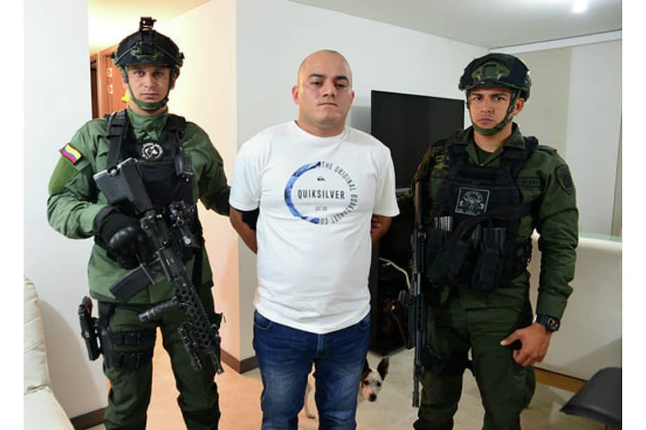 Entre los capturados está Arles Herrón García, alias el “Gordo”, quien según las autoridades es el máximo cabecilla de la banda "La Avanzada". / Policía Metropolitana del Valle de Aburrá