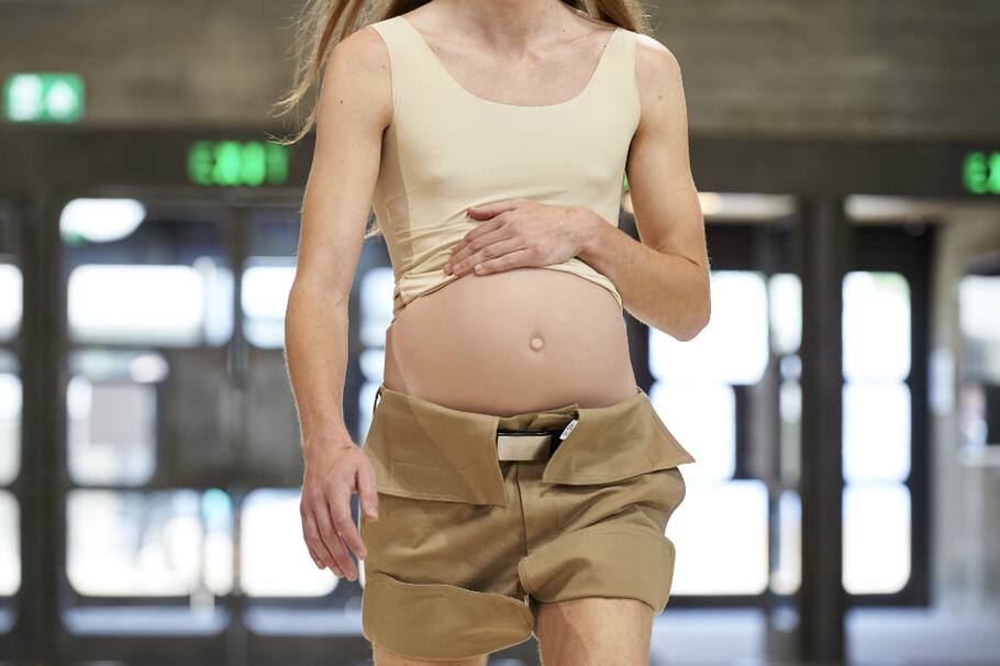 Hombres embarazados en la Semana de la Moda de Londres