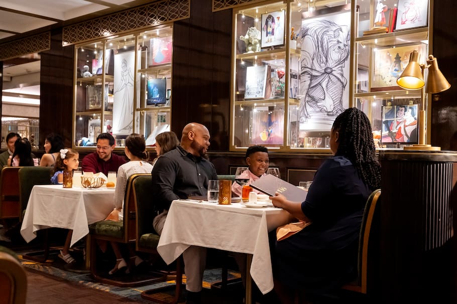 Los mejores restaurantes de Bogotá para cenar, están listos para tus próximas ocasiones especiales. Conócelos aquí.