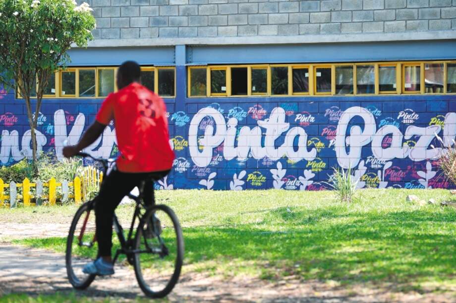 Los desplazados y migrantes llegan a sectores populares marginales con poca presencia de la institucionalidad. / Gustavo Torrijos Zuluaga.