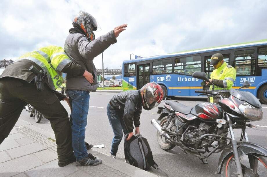 Los candidatos han priorizado la seguridad y la justicia en sus planes de gobierno. / AFP