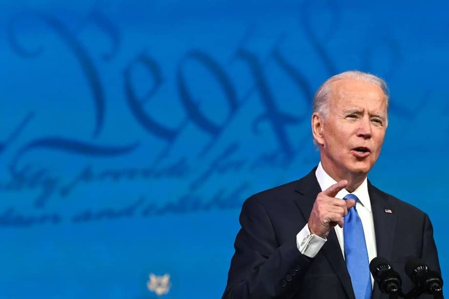 El presidente electo de los Estados Unidos, Joe Biden, pronuncia un discurso tras la votación del Colegio Electoral que confirmó su victoria en las elecciones presidenciales.