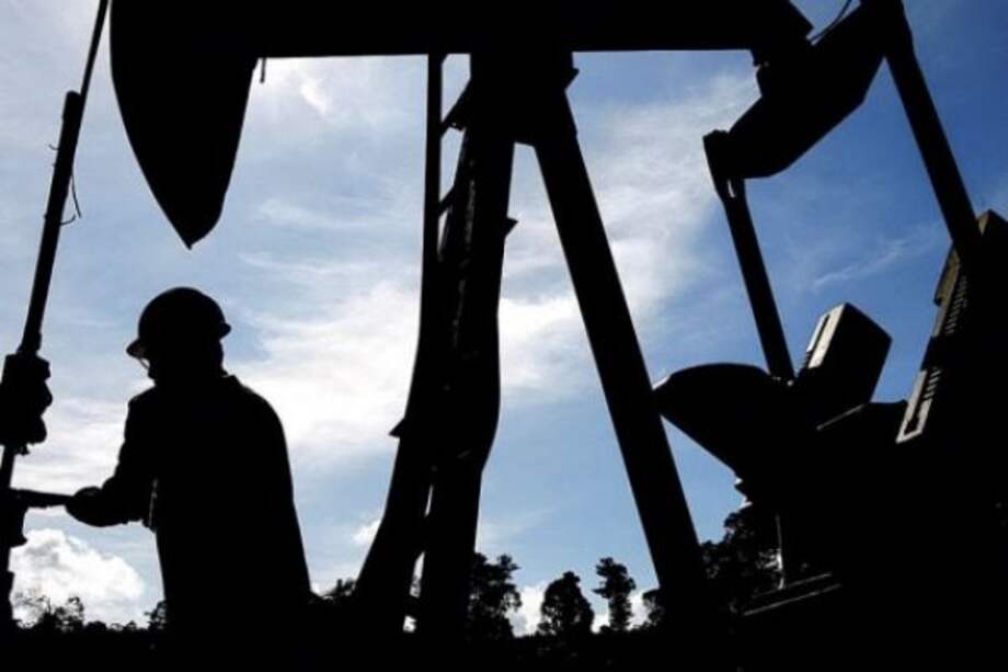 La producción petrolera en el país se mantiene en niveles cercanos a la meta del Gobierno. / Archivo