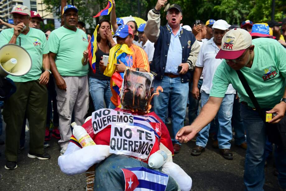 La "madre de todas las marchas" se celebró el 19 de abril de 2017, una fecha que conmemora el día de la independencia en Venezuela. / AFP