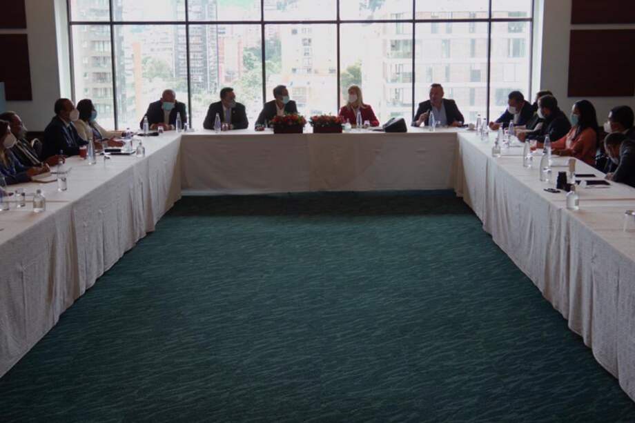 El Partido de la U se reunió este martes para también sentar posición con relación a la moción de censura a Diego Molano en la Cámara.