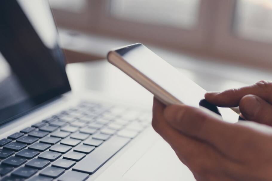 ¿Es machista comentar o dar ‘me gusta’ a fotos de chicas en bikini?