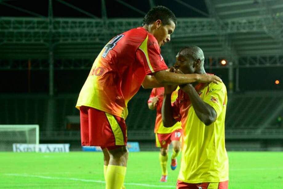 El equipo 'matecaña' lidera la tabla de posiciones con 30 puntos. / Tomada de Golcaracol.com