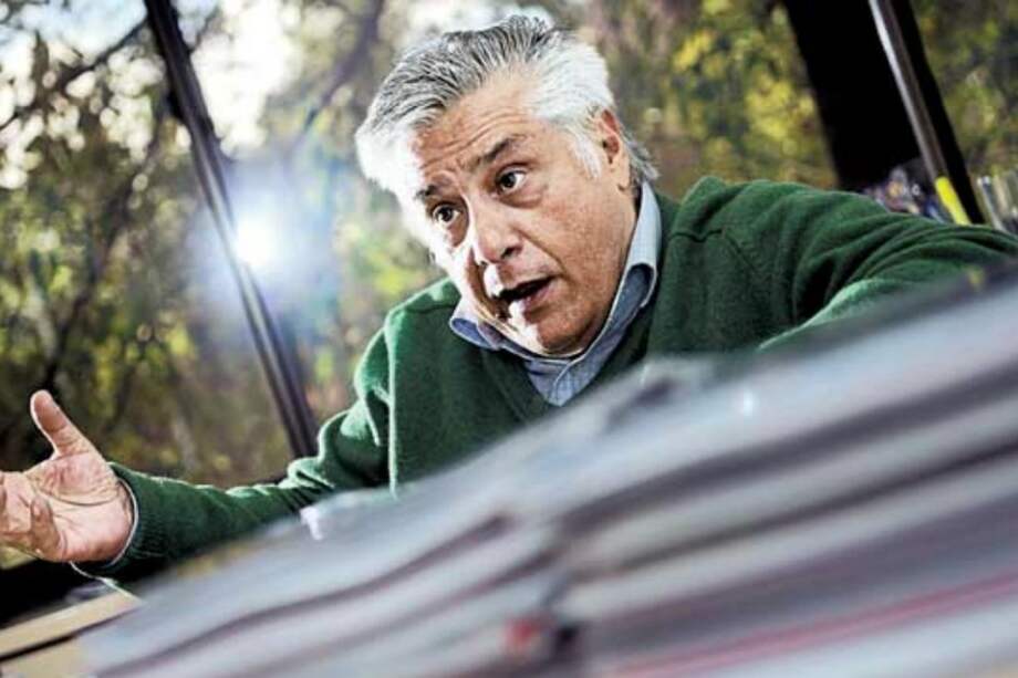 Miguel Angel Bastenier, columnista de EL Espectador, ganó el premio María Moors Cabot