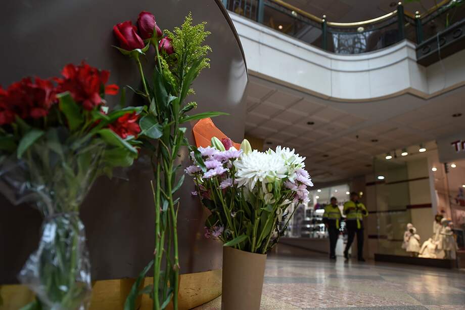 Hacia las 5p.m. del sábado 17 de junio explotó un artefacto en el segundo piso del centro comercial Andino, en Bogotá. / AFP