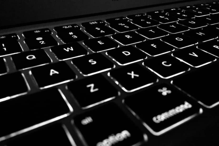 El informe señala que más de la mitad de los usuarios de internet viven en países donde se bloquea cierto contenido político, social o religioso. / Pixabay.