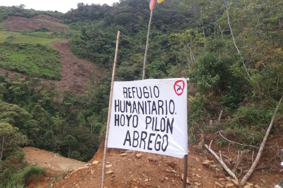 Las personas que se albergan en el refugio humanitario de Hoyo Pilón, Abrego, denunciaron que a menos de 200 metros de dicho espacio se presentaron combates/ Cortesía: Ascamcat.