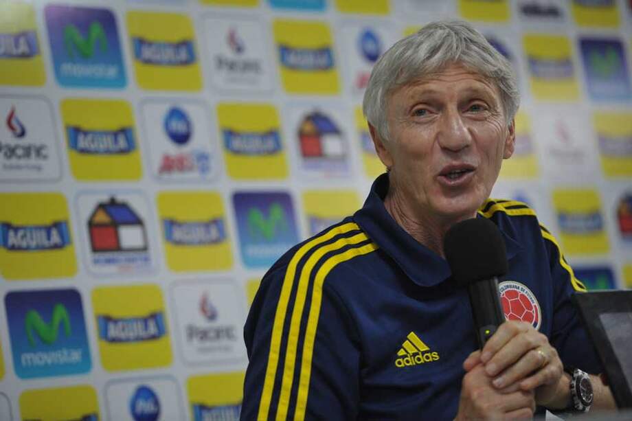 Optimista y alegre se mostró ayer el técnico José Pékerman en su encuentro con la prensa. / Óscar Pérez-Enviado Especial