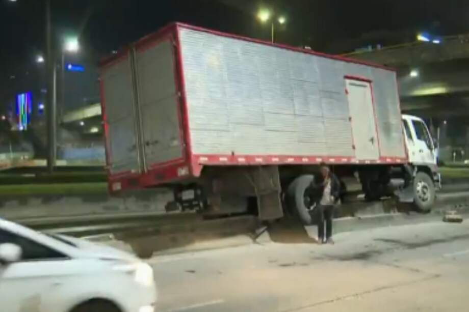 Hay tráfico lento en este punto de la ciudad