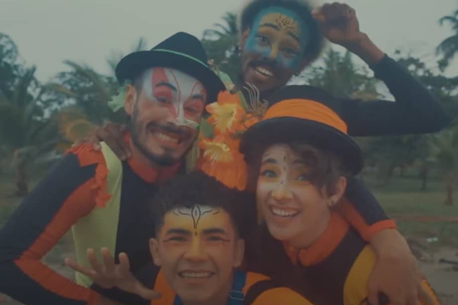 Merlín Producciones estuvo a cargo de la producción musical y dirección audiovisual de la pieza, disponible en Youtube.