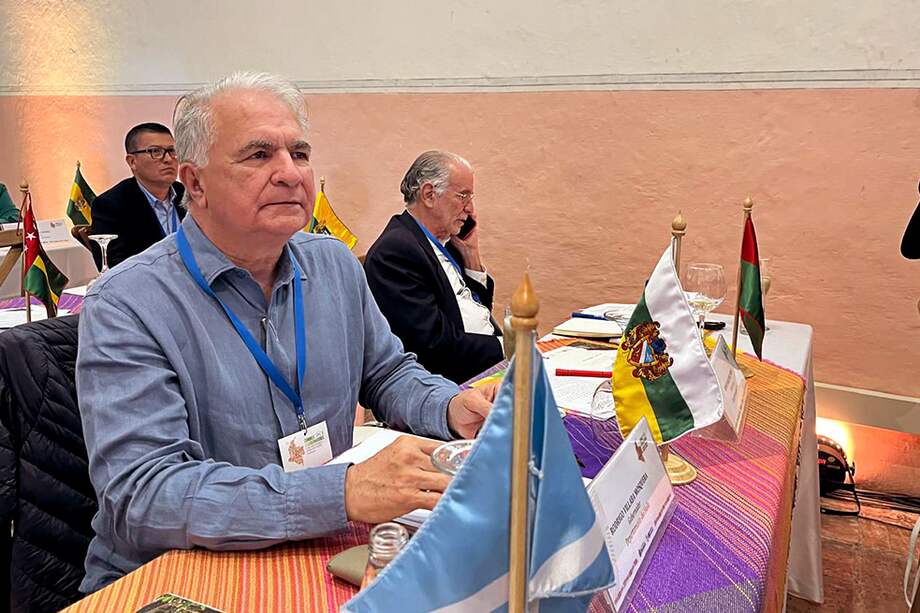 El gobernador del Huila, Rodrigo Villalba Mosquera, celebró esta semana una serie de cifras históricas que consolidan al departamento como líder nacional en exportaciones agroindustriales, reducción de la pobreza y dinamismo económico.