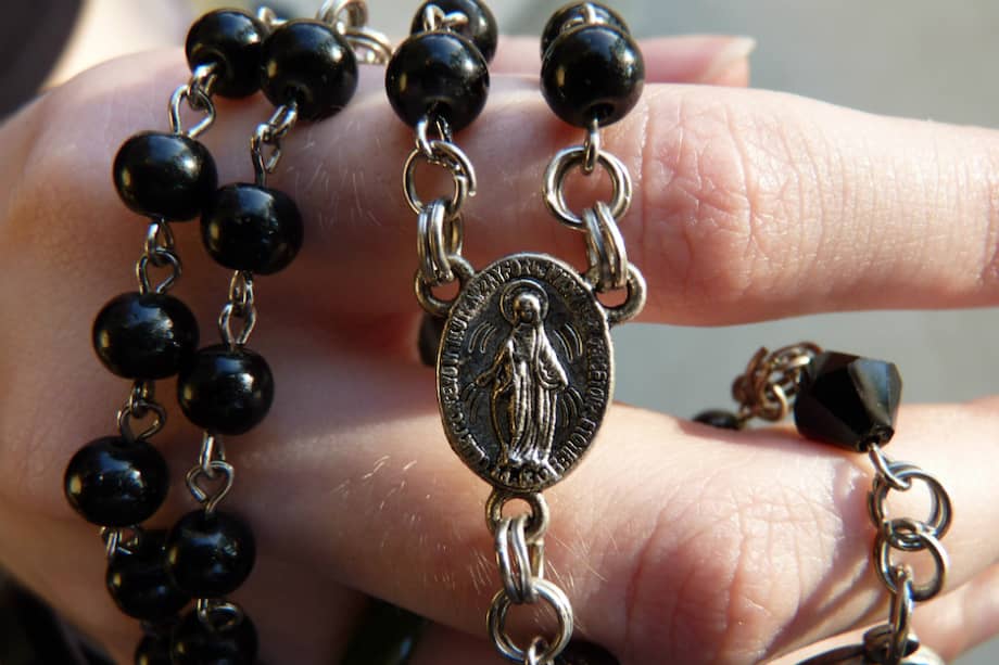 Ana Olga Higuita necesita su celular para sus tratamientos médicos. Sin embargo, en el monasterio se lo prohibieron dado el voto de pobreza que profesó.