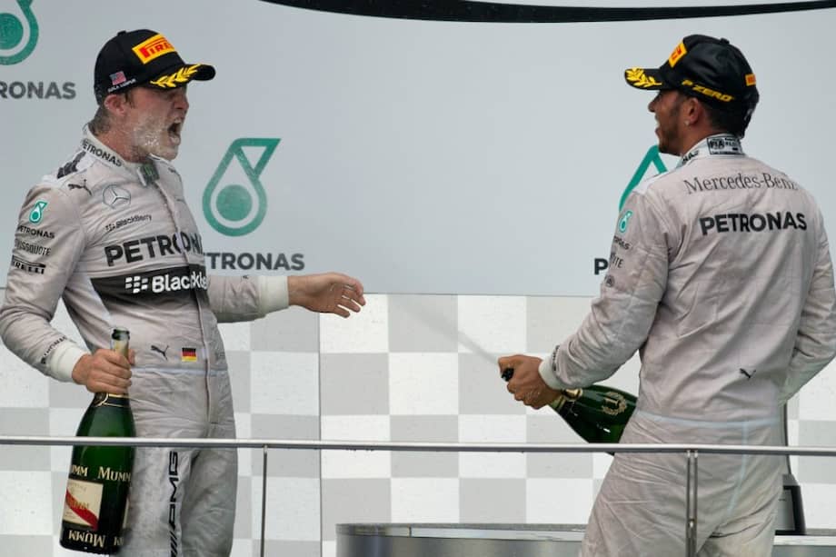 Pilotos de Mercedes con problemas internos