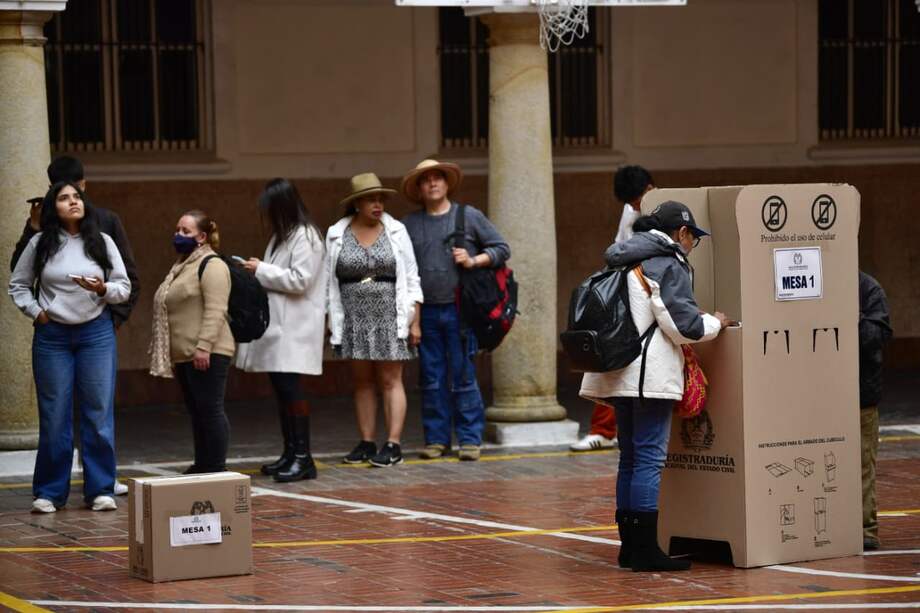 Después de esta votación seguirá la consulta en marzo 8, donde el candidato seleccionado por este mecanismo pasará a una contienda con el frente amplio.
