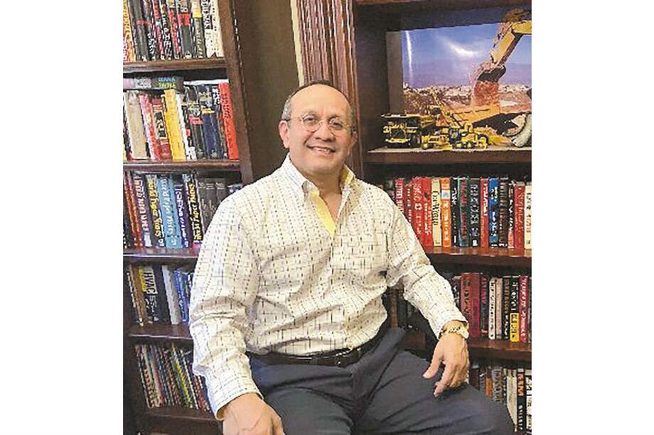 El escritor Marco T. Robayo habla de “Piel de ébano”