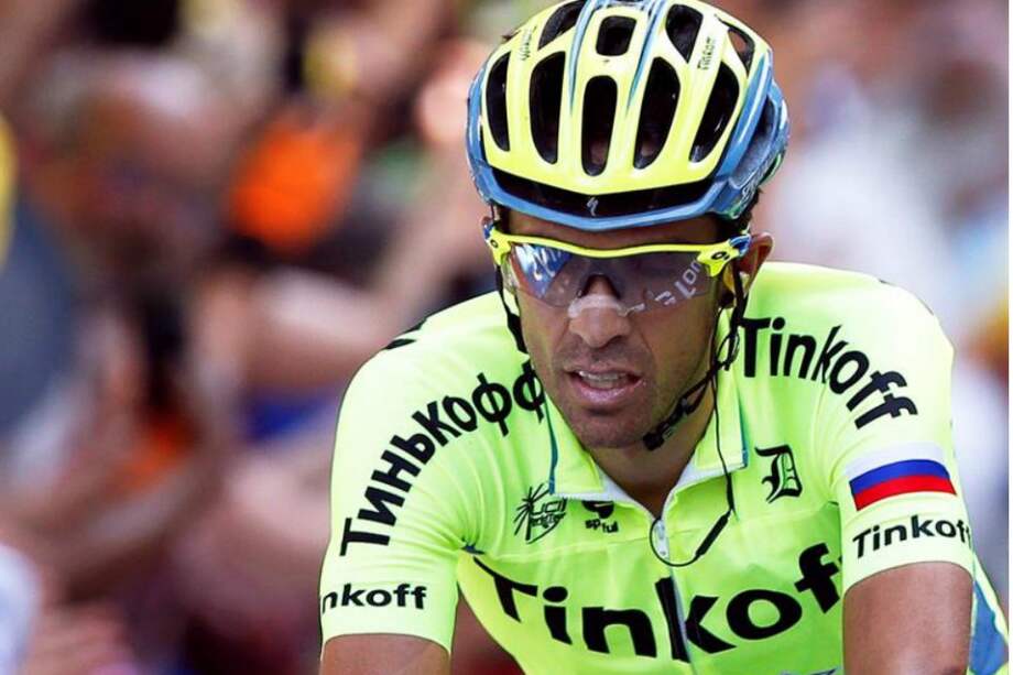 El español sufrió caidas en la primera y segunda etapa del Tour. / EFE