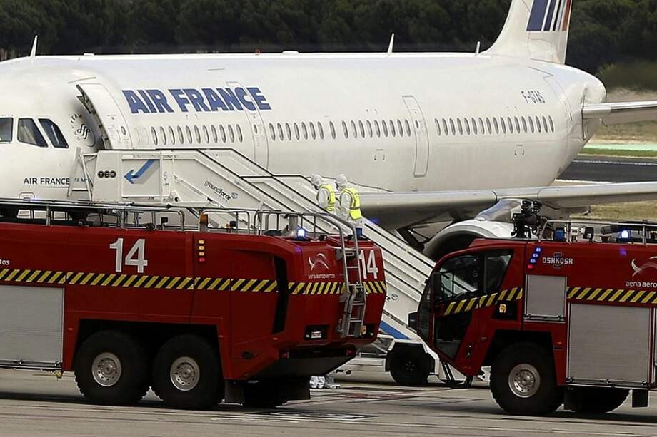 Protocolo de emergencia en avión de Air France como medida de prevención por ébola