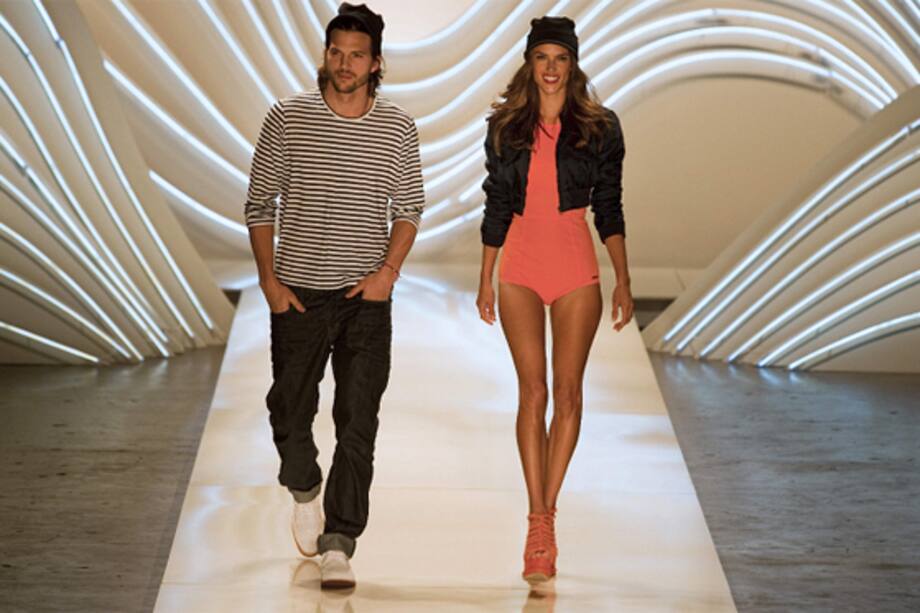 Ashton Kutcher y Alessandra Ambrosio, juntos en Sao Paulo