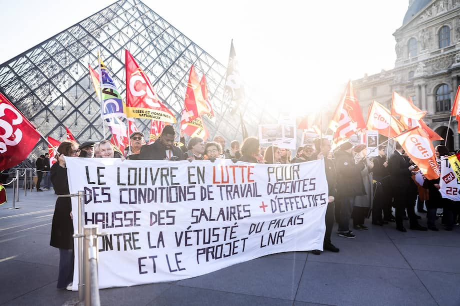 Los trabajadores del Louvre mantienen su protesta desde diciembre de 2025.