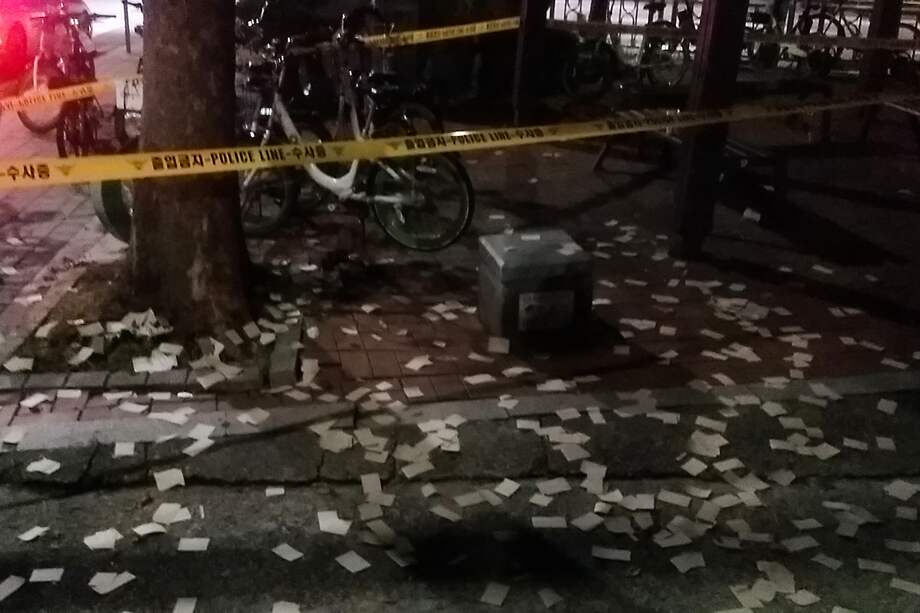 Las calles de Seúl se llenaron de basura, luego de que Corea del Norte lanzara globos cargados de desechos. Los exámenes indicaron que las esferas no estaban cargadas de sustancias dañinas para la seguridad.