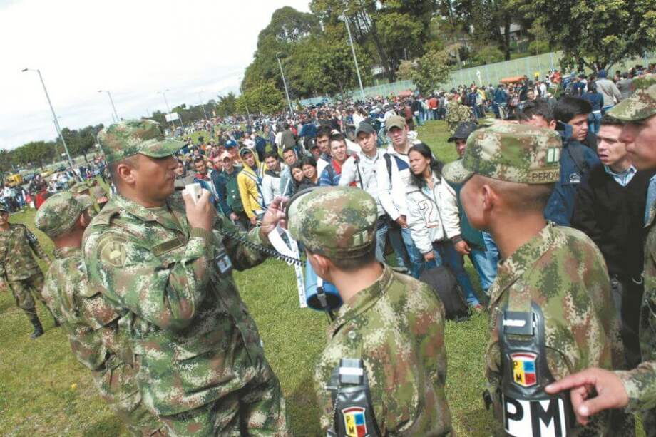 ¿El servicio militar debe seguir por tres meses? el nuevo debate en la Corte Constitucional