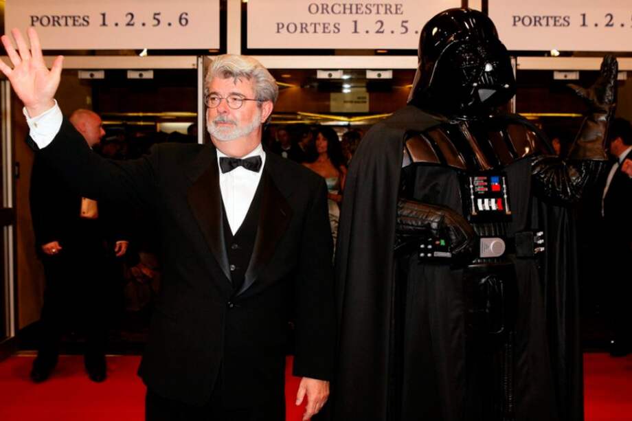 George Lucas estrenó "La guerra de las galaxias" en 1977.