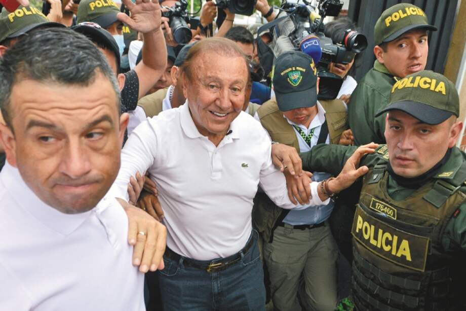 Aunque desde la campaña de Hernández ya confirmaron que irá al Senado, hace falta que se posesione el próximo 20 de julio.