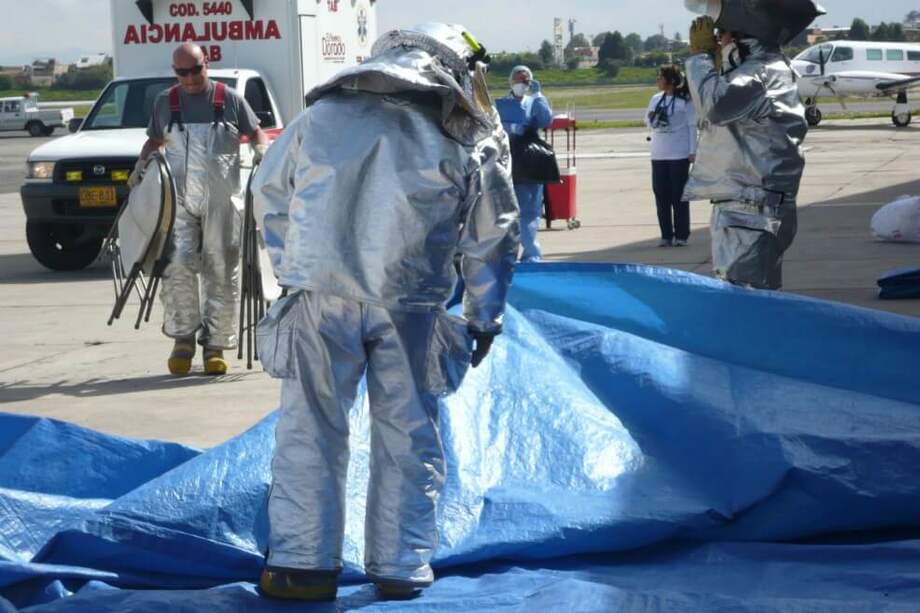 Simulacro en aeropuerto El Dorado en medio de la epidemia de la influenza AH1N1. / Archivo particular de Maritza González - INS