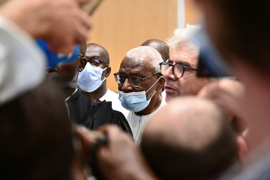 A sus 87 años, Diack fue condenado a prisión.