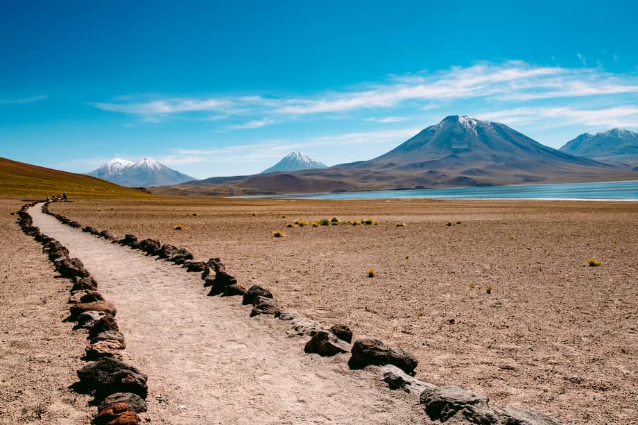 Los valles son el mejor preámbulo para los volcanes, algunos activos, y salares que hacen de este destino un lugar rico en naturaleza.