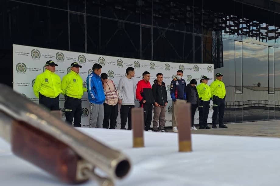 La Policía Metropolitana de Bogotá desarticuló al grupo delincuencial común organizado conocido como ‘Los Pumas’, señalado de cometer hurtos de vehículos de alta gama y de plataformas de transporte en varias localidades de la ciudad.