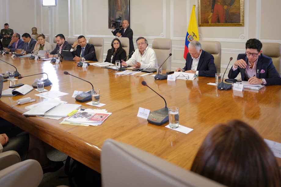 Ministros del gobierno Petro tendrían debate de control político.