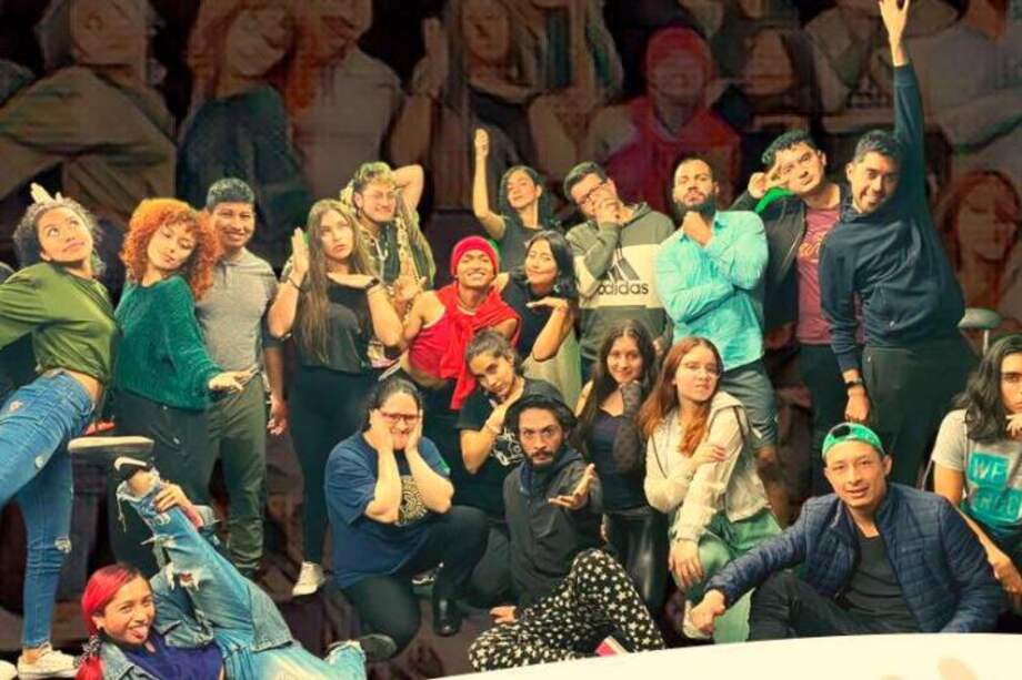 En la obra participan 20 jóvenes que reflexionan sobre lo que han vivido de una y otra forma el conflicto armado.