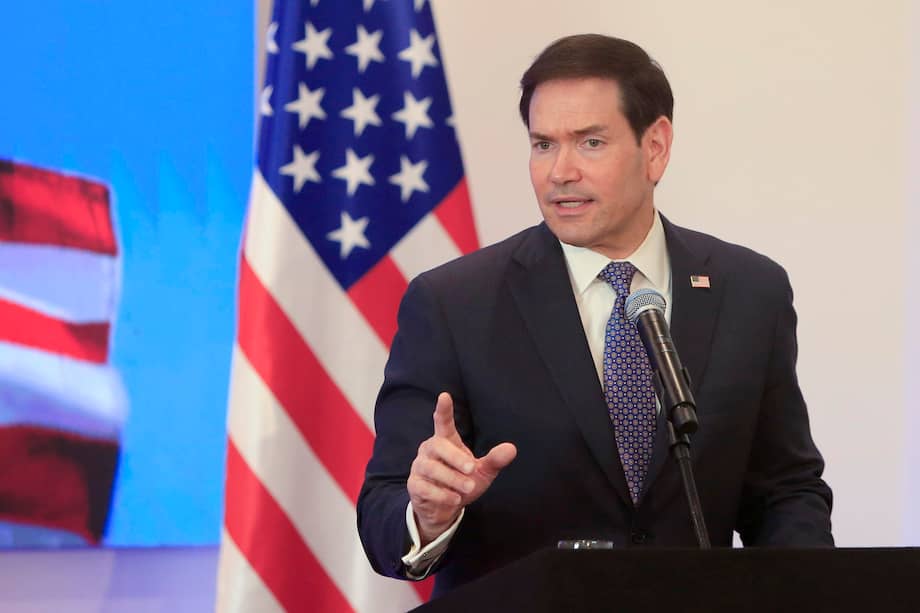 El secretario de Estado de EE.UU., Marco Rubio, habla durante la firma de dos memorandos de entendimiento con el presidente de Colombia, Abelardo de la Espriella.