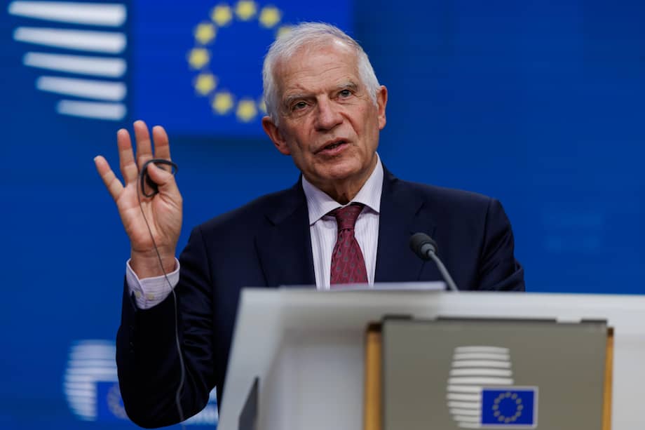 El Alto Representante Europeo de la Unión para Asuntos Exteriores, Josep Borrell, habla con la prensa tras la reunión del Consejo de Ministros de Asuntos Exteriores europeos en Bruselas, Bélgica, el 22 de enero de 2024.