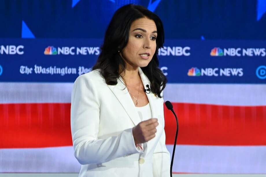 Tulsi Gabbard abandona la carrera presidencial en Estados Unidos