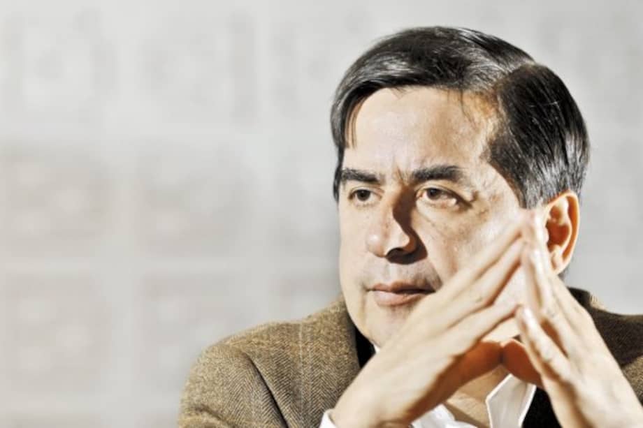 "Ojalá la excontralora dé ejemplo y se presente ante la justicia": MinInterior