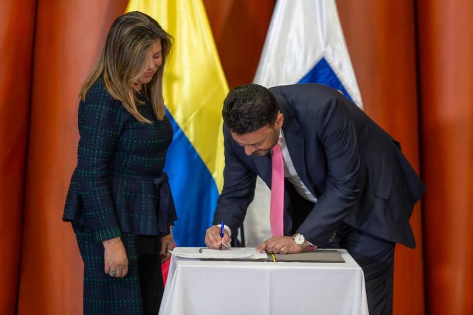 Nelson Escobar López se posesionó este miércoles, 10 de diciembre, como nuevo director de la Unidad Especial de Investigación.