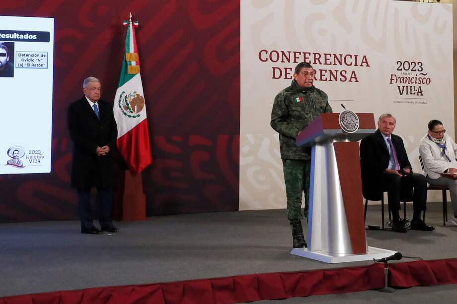 El secretario de la Defensa, Luis Cresencio Sandoval, durante la conferencia matutina de Andrés Manuel López Obrador, contabilizó a 35 militares lesionados por armas de fuego, así como mencionó la afectación de varios vehículos terrestres y aéreos de las Fuerzas Armadas. También confirmó que se detuvieron a 21 miembros del crimen organizado.
