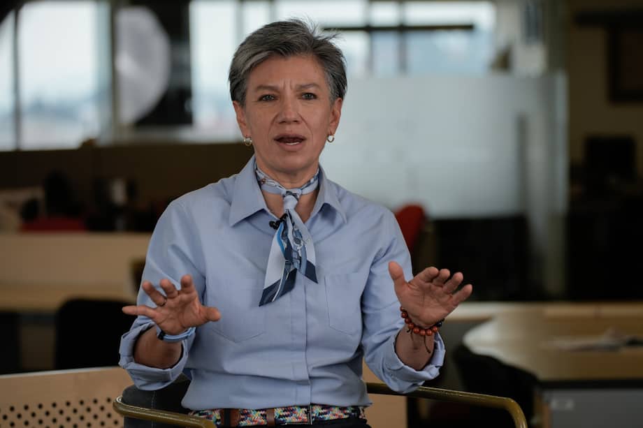 Según explicó la Fiscalía, no existen elementos que confirmen pagos indebidos ni la participación de Claudia López en hechos de corrupción.