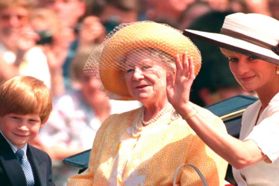 El día en que Lady Di le pegó una cachetada a Harry por ser ‘racista’