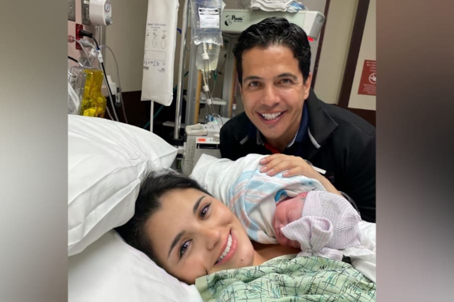 El actor Freddy Flórez y su esposa Paola Suárez se convirtieron en padres de una niña.