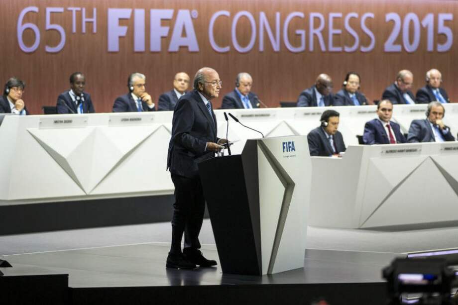 El presidente de la FIFA, Joseph S. Blatter, este viernes durante la celebración del 65º Congreso de la FIFA en el Hallen Stadium en Zúrich (Suiza). /EFE