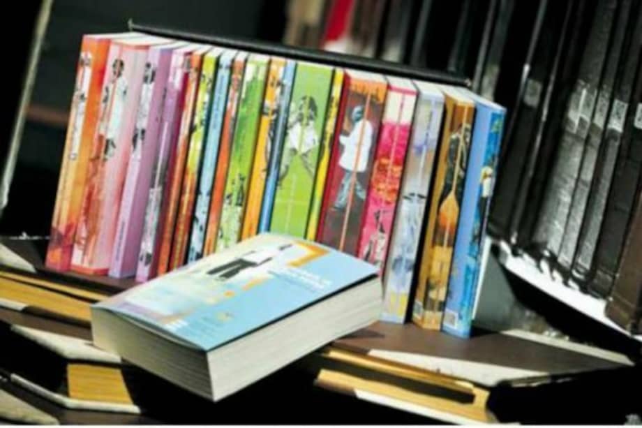 Versión erótica de Caperucita Roja llega por error a escuelas chilenas