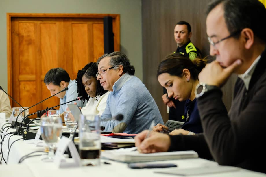 El presidente Gustavo Petro cambiaría su gabinete en consejo de ministros